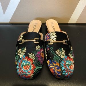Floral printed slides
